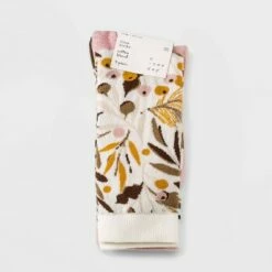 Buy 😉 Women's Floral Hearth Blossom 3pk Crew 🧦 Socks - A New Day™ Ivory/Pink 4-10 🛒